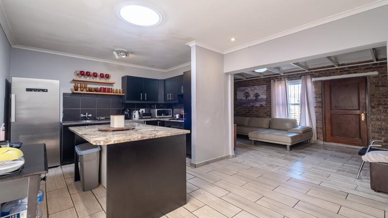 4 Bedroom Property for Sale in Glenwood Western Cape